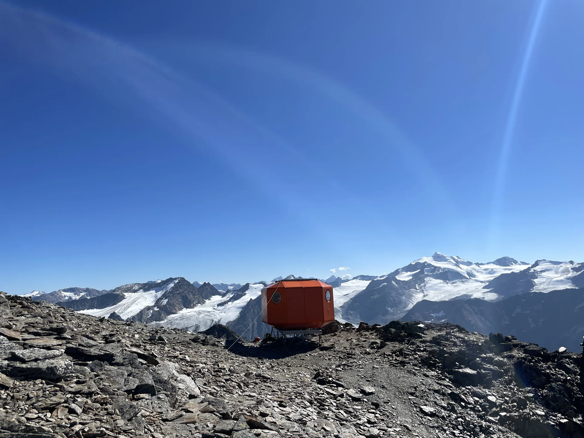 Biwak und Wildspitze | © Oliver Bischof