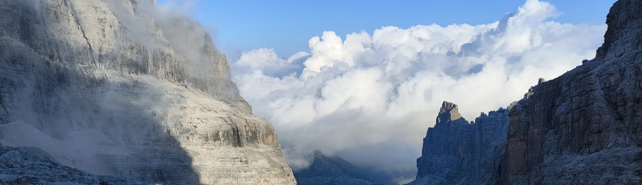 Großartige Aussicht von der Tuckett-Scharte | © Erika Chaari  / DAV Mainz
