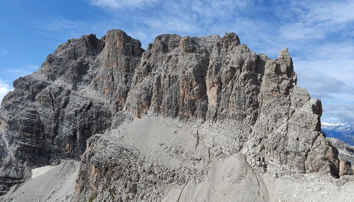 Auf den Bändern des Sentiero Alfredo Benini | © Ralf Voßeberg / DAV Mainz