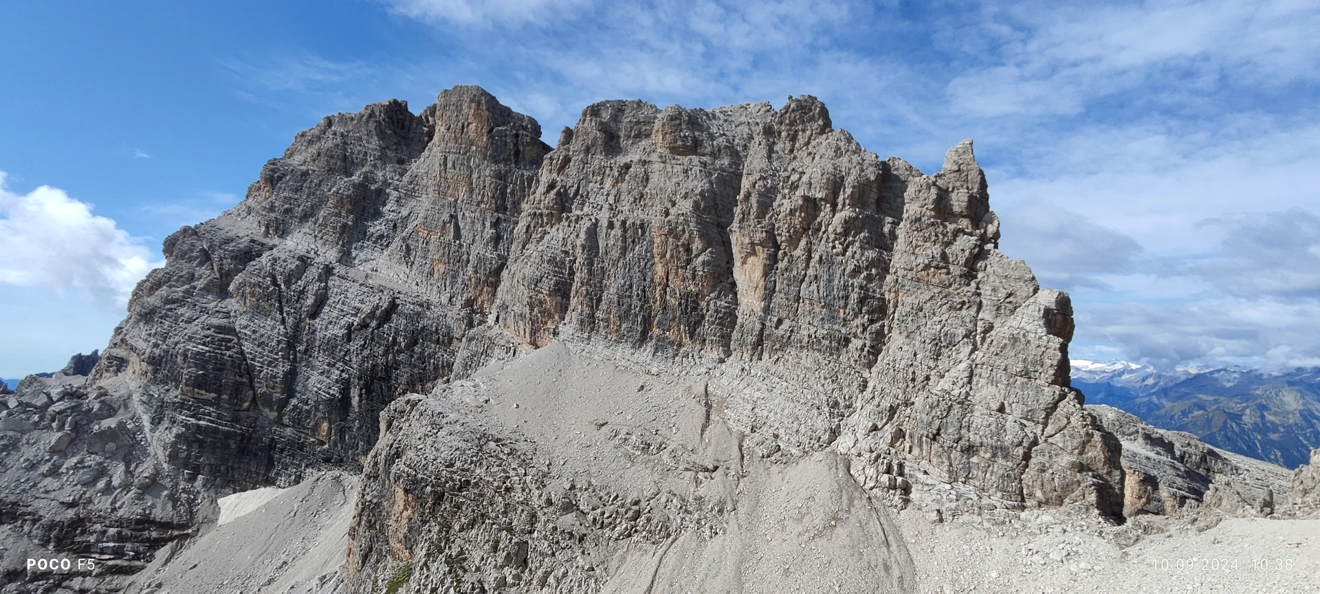 Auf den Bändern des Sentiero Alfredo Benini | © Ralf Voßeberg / DAV Mainz
