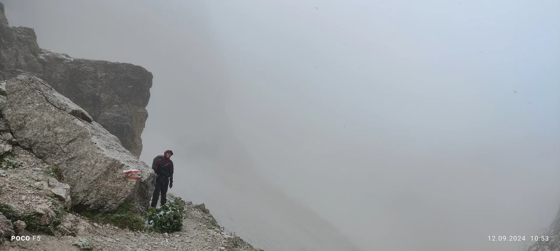 Aufstieg durch Regenwolken zur Bocca di Brenta  | © Erika Chaari  / DAV Mainz
