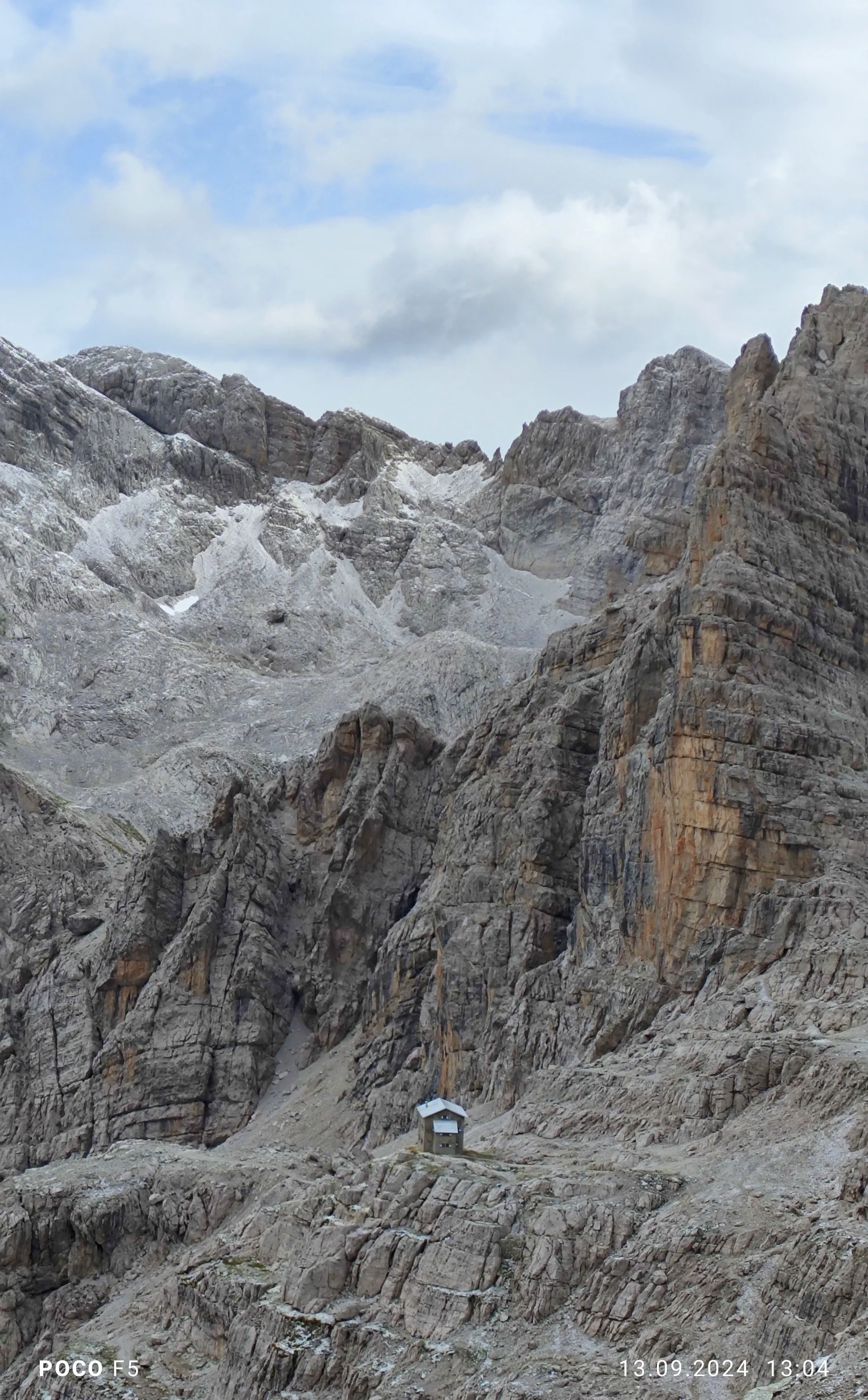 Rifugio Tosa e Pedrotti - unsere "Mittagshütte" | © Erika Chaari  / DAV Mainz