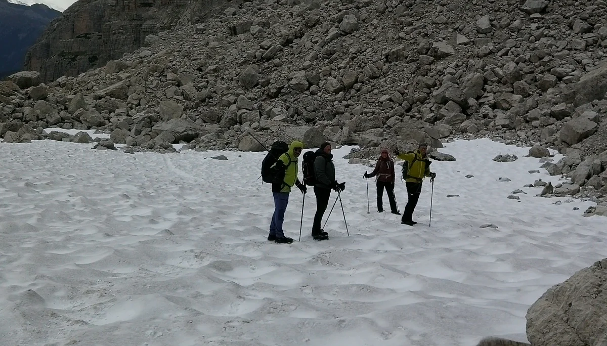Schneefeld im Abstieg von der Bocca di Brenta | © Ralf Voßeberg / DAV Mainz