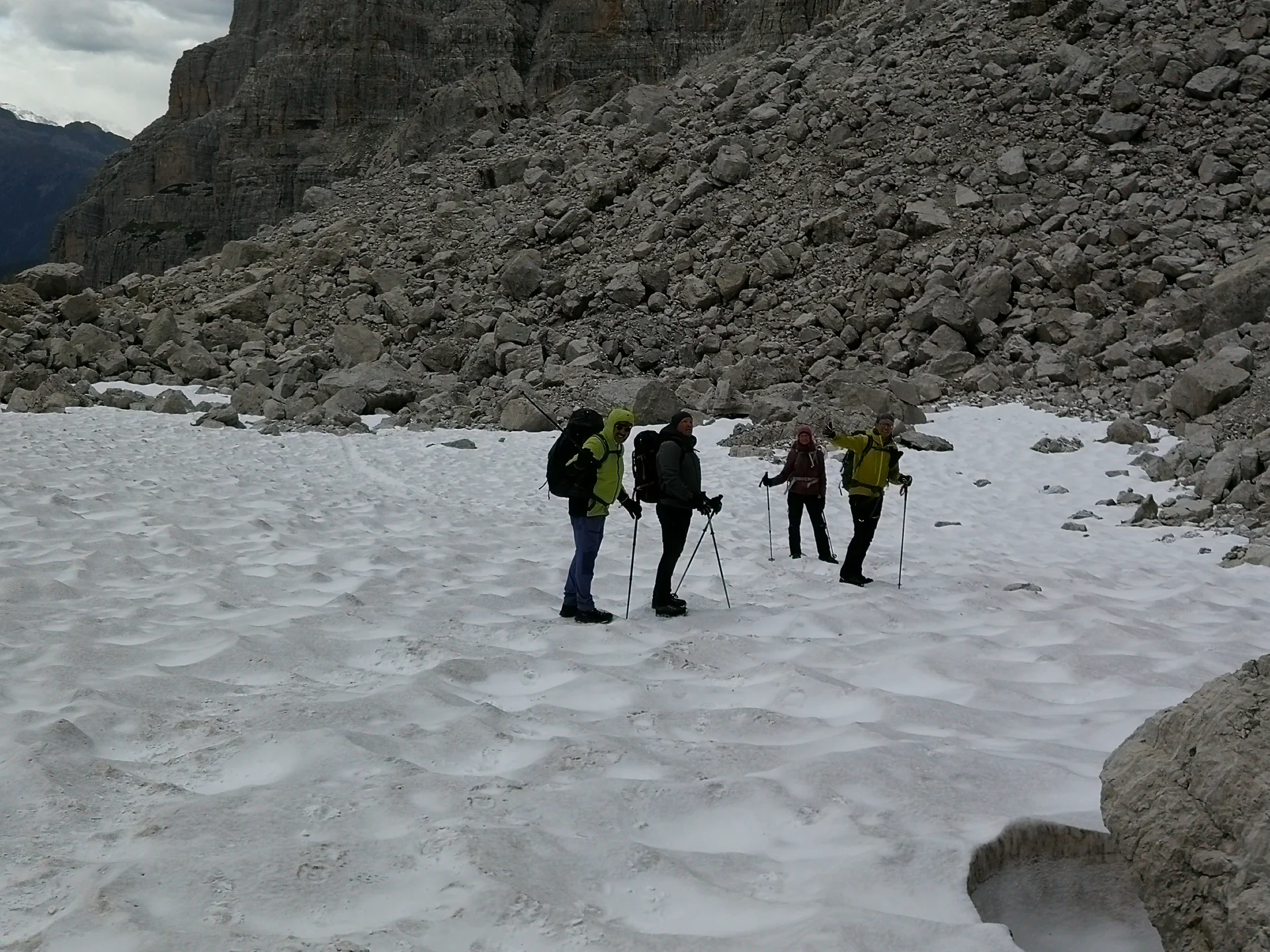 Schneefeld im Abstieg von der Bocca di Brenta | © Ralf Voßeberg / DAV Mainz