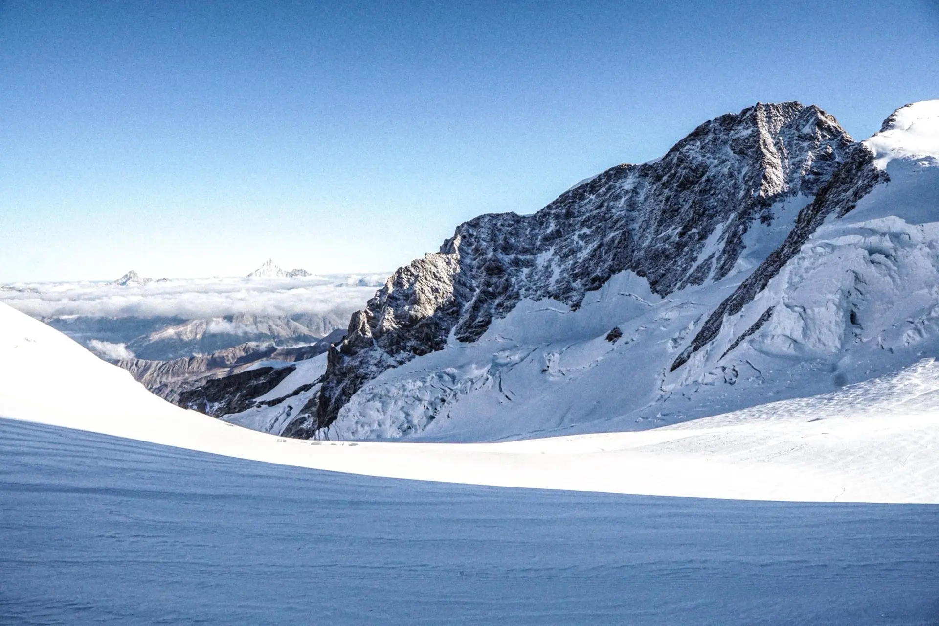 Blick auf die Dufourspitze | © DAV Mainz / Tourengruppe Monte Emilius und Monte Rosa (17.-23.08.2025)