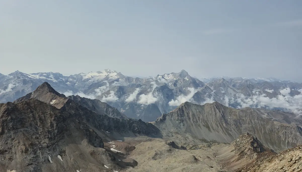 Blick auf die 4000er im Wallis | © DAV Mainz / Tourengruppe Monte Emilius und Monte Rosa (17.-23.08.2025)