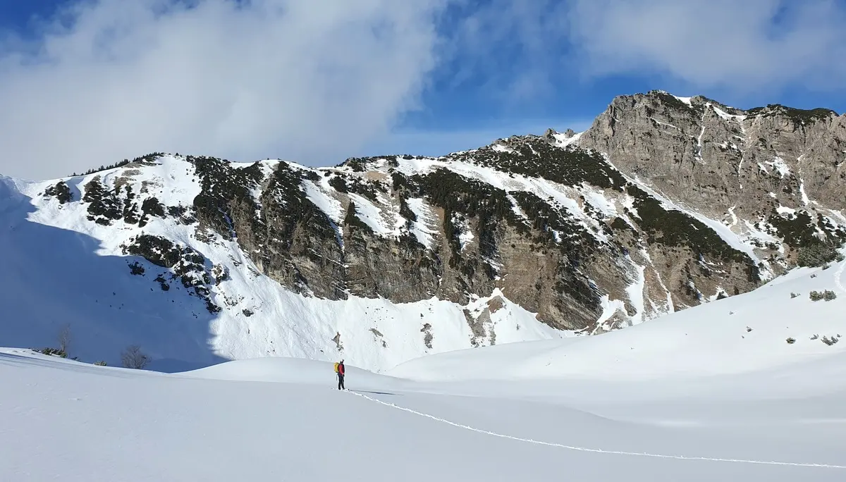 Traumhafte Winterlandschaft mit Blick aufs Gaishorn | © DAV Mainz / Tourengruppe Schneeschuhtouren im Tannheimer Tal (04.-08.02.2026)