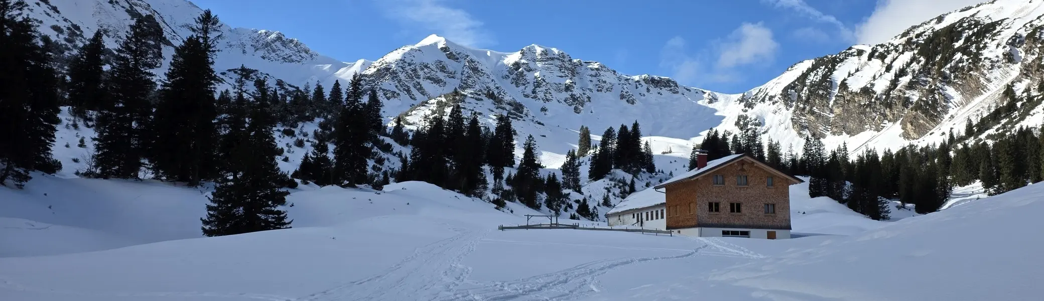 Alpe "Älpele" im Winterschlaf | © DAV Mainz / Tourengruppe Schneeschuhtouren im Tannheimer Tal (04.-08.02.2026)